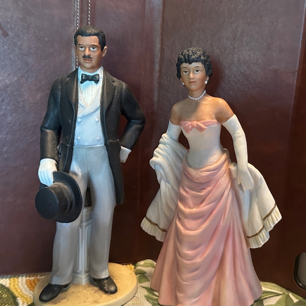 Homco Elegant Black and Pink Figurine Pair